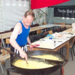 83. Pfingstbier 2003 in Roßbach (6. bis 9. Juni 2003)
Motto: "Es war schon im Munde aller, dieses Jahr kommt der Knaller!"
Traditionelles Eierbetteln am Pfingstmontag