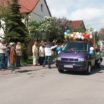 Festumzug mit dem Motto: "Einmal um die ganze Welt!"