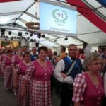 91. Pfingstbier 2011 in Roßbach (10. bis 13. Juni 2011)
Pfingsttanz im Festzelt am Sonntag mit Show-Programm der Pfingstburschen